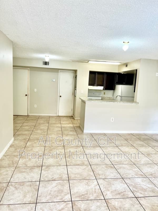Kissimmee Condo: 401 Fountainhead Circle