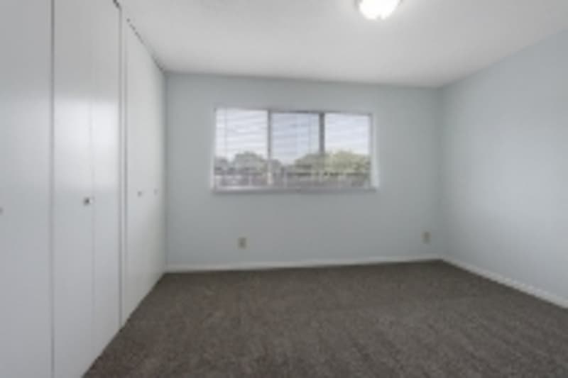 Kansas City Condo: 8704 Wornall Rd - D