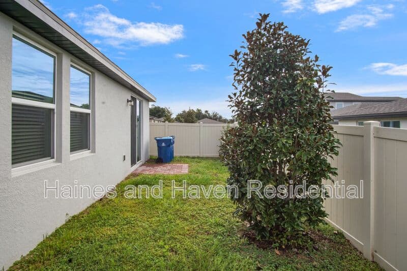 Haines City House: 1378 Current Pl