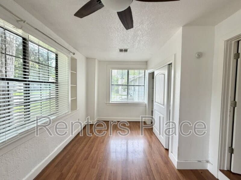 Tulsa House: 1815 North Boston Place