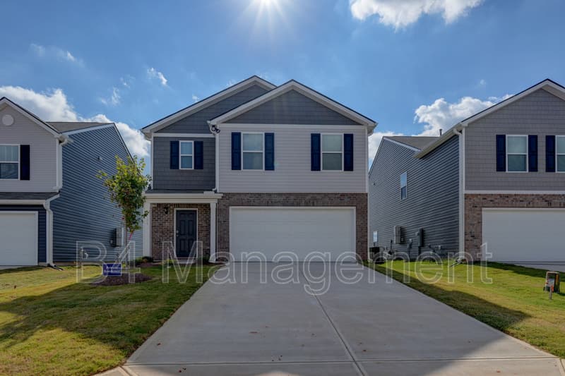Boiling Springs House: 4134 Springshire Ln