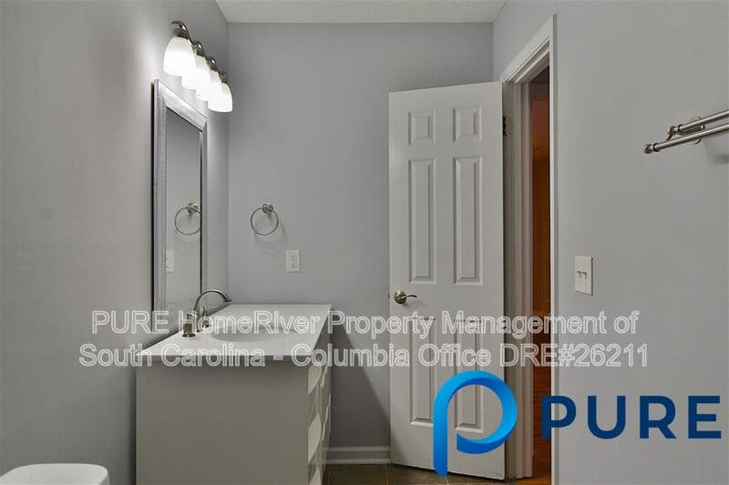 Irmo House: 249 Friarsgate Blvd