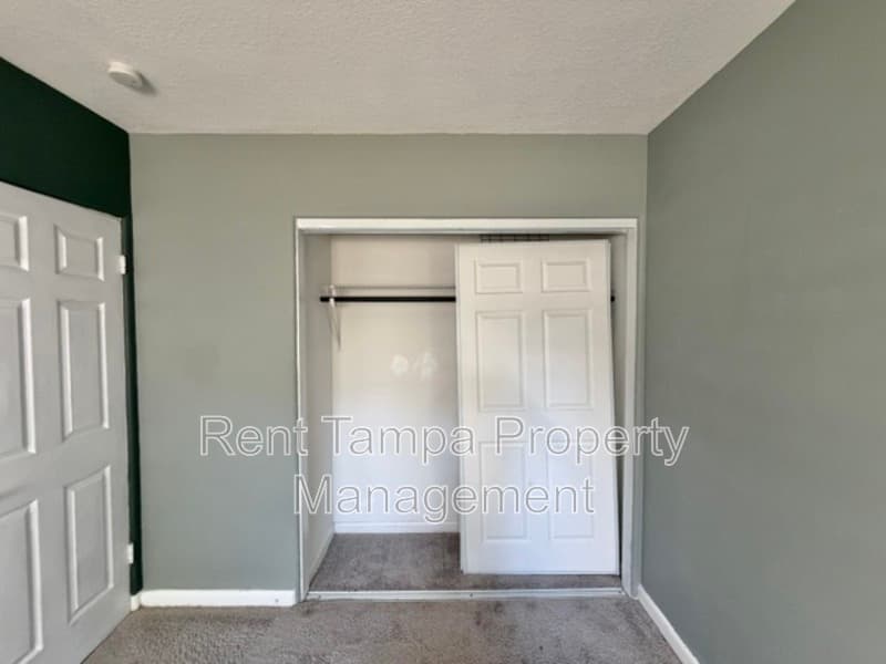 St. Petersburg House: 1635 40th Street South