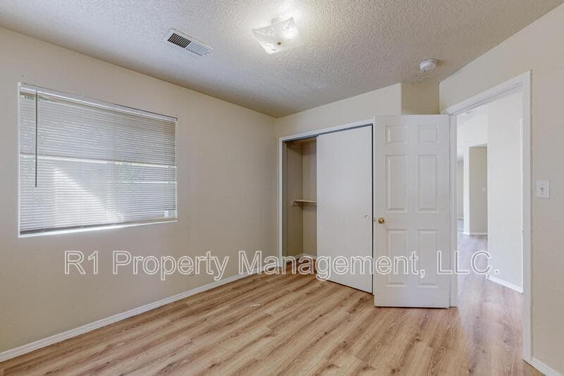 Rio Rancho House: 3473 Martin Meadows Drive Northeast