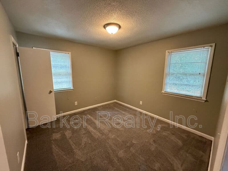 Raleigh Condo: 3917 Greenleaf Street