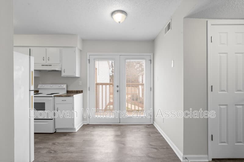 Charlotte Condo: 4620 Central Ave, Unit B