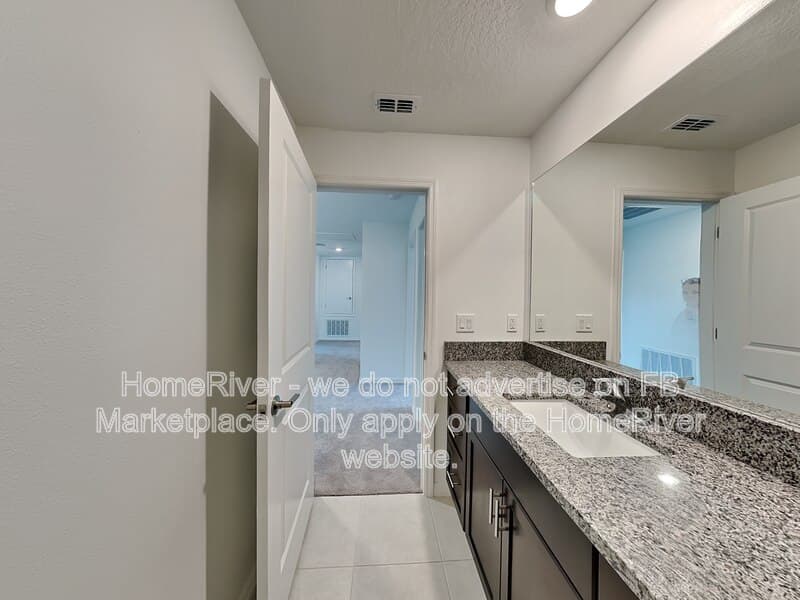 Riverview House: 10227 Shady Preserve Dr