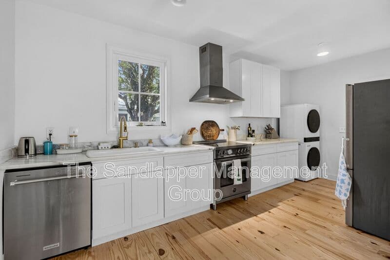 Charleston Condo: 32-A Line Street