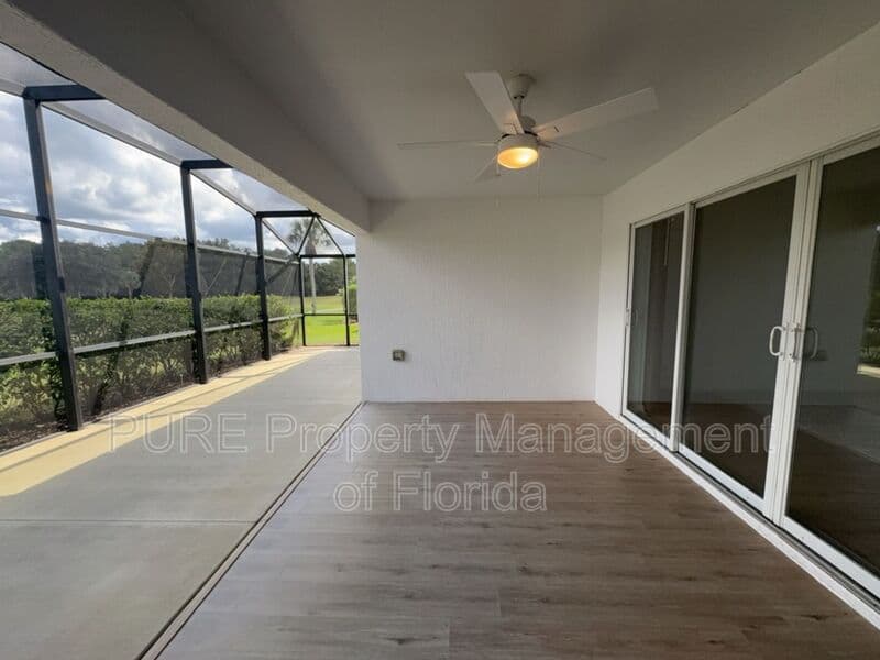 Ocala House: 15939 SW 14th Avenue Rd