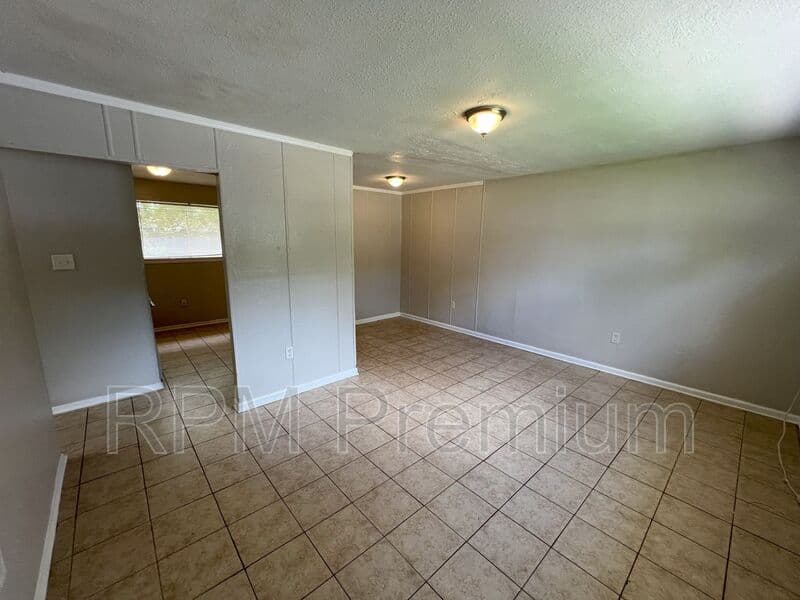 Baton Rouge House: 6132 Pontotoc St