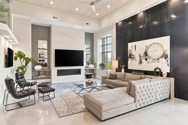 Spokane Condo: 809 West Main Avenue - 1