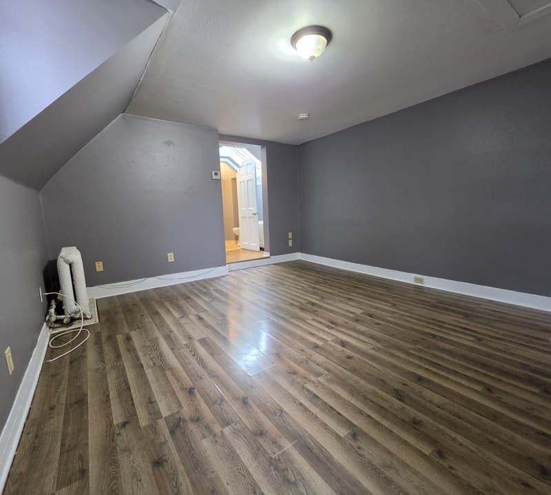 Oshkosh Condo: 515 Jackson Street - Upper