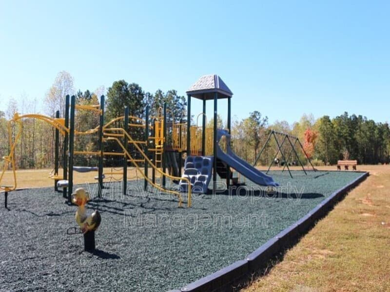 Fuquay Varina House: 2618 Tummel Lane