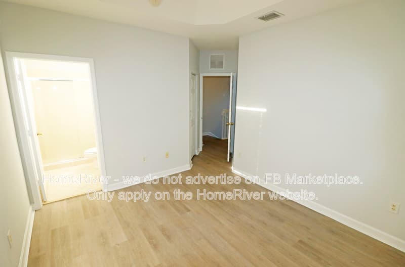 Homestead Townhome: 230 SE 29th Ave