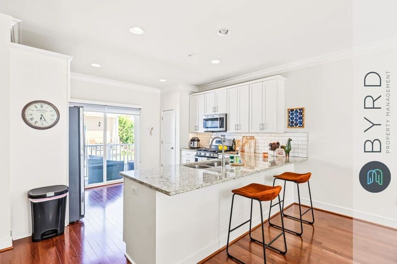Richmond Townhome: 5402 Libbie Mill West Blvd