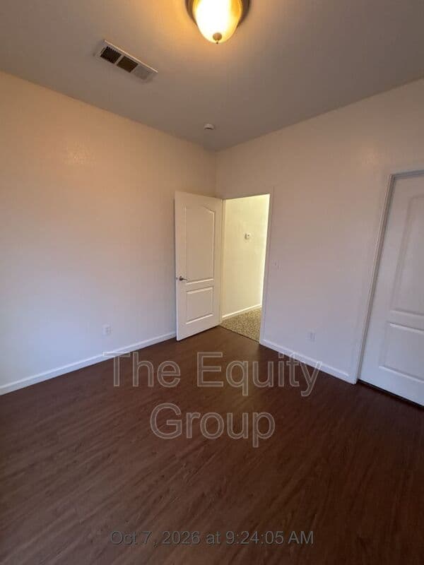 Visalia House: 2917 South Sallee Ct