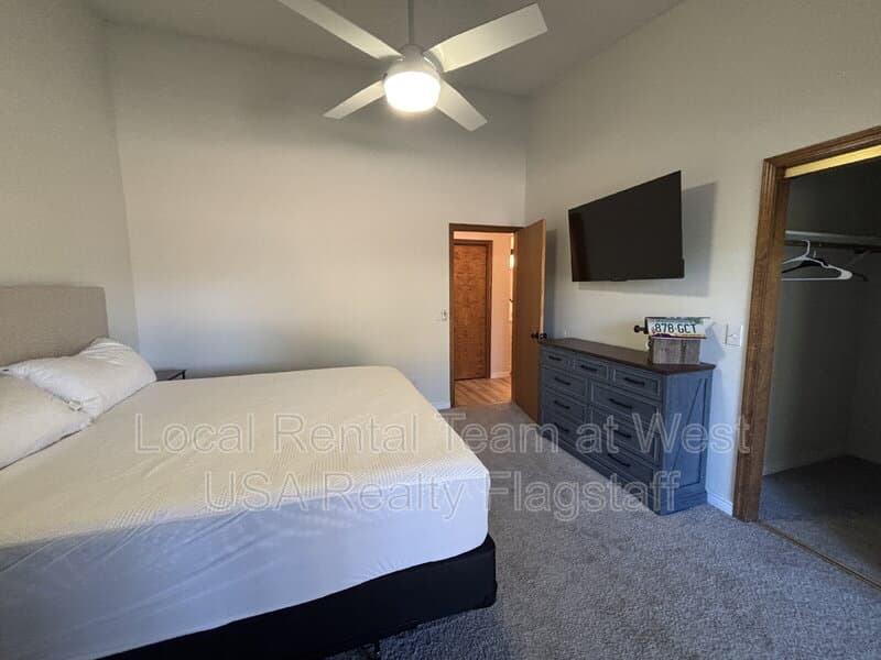 Flagstaff House: 2340 N Plateau Dr