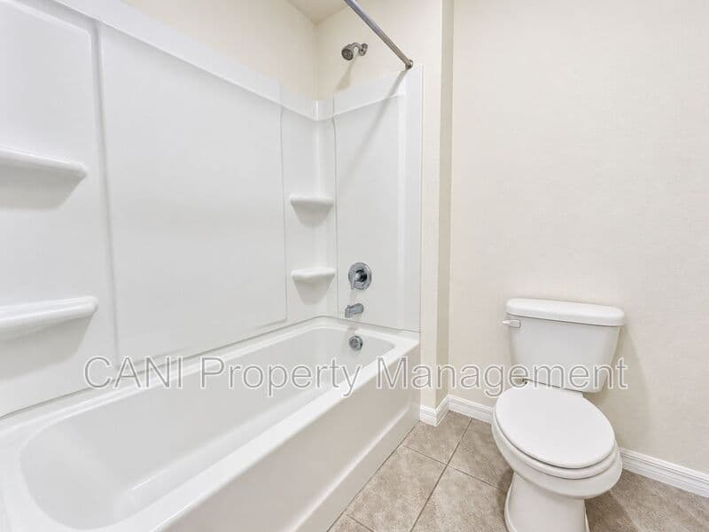 Wimauma House: 16535 Windmill Forge Pass