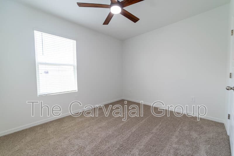 Davenport House: 4812 Rolling Lake Lane