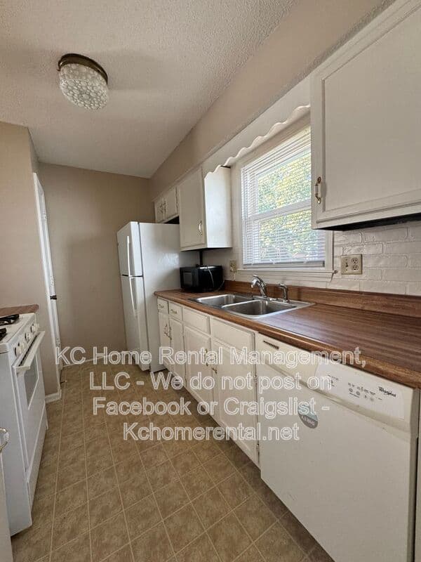 Shawnee House: 6317 Hallet St.