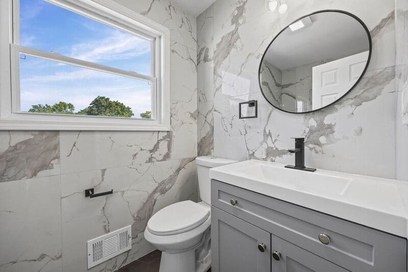 Bloomfield Apartment: 14 Elm Street
