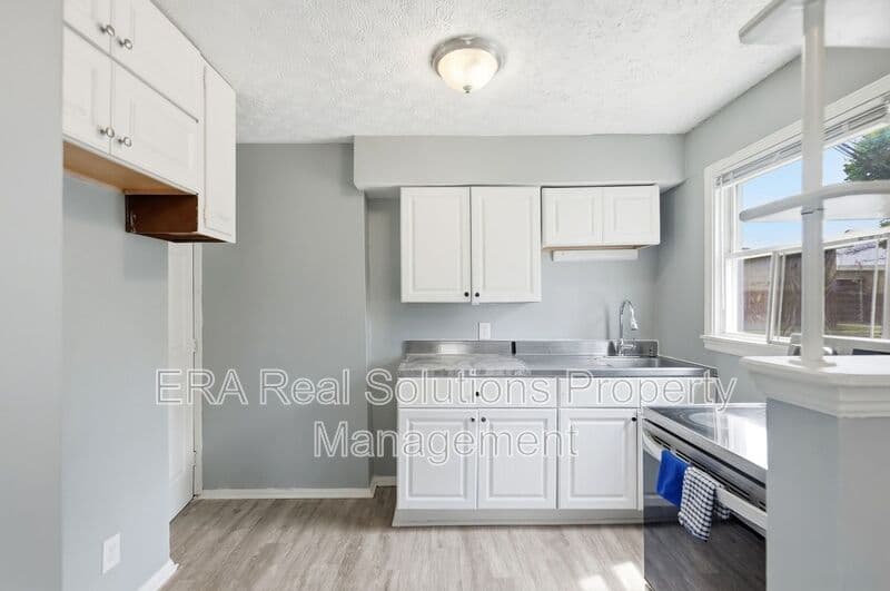Columbus Condo: 2065 W Mound St