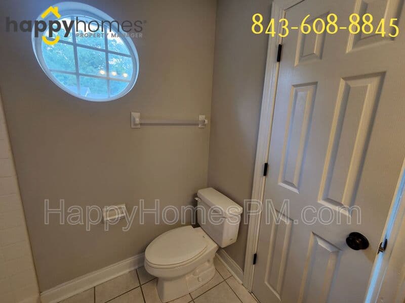 Summerville House: 111 Walden Ridge Way