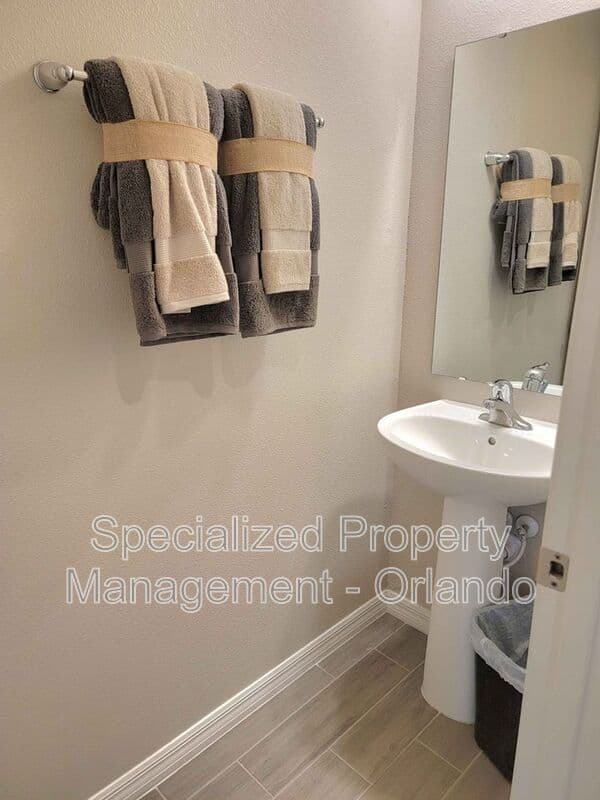 Davenport Townhome: 1316 Mirabella Cir