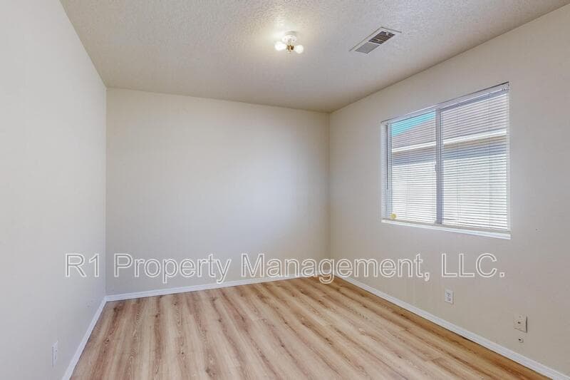Rio Rancho House: 3473 Martin Meadows Drive Northeast