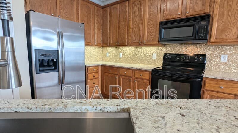 Kennesaw Townhome: 1747 Oakbrook Ln