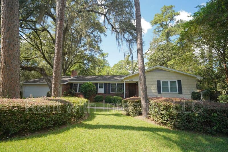 Tallahassee House: 2328 Armistead Road