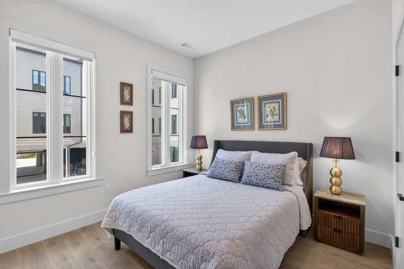 Savannah Condo: 2613 Montgomery Street