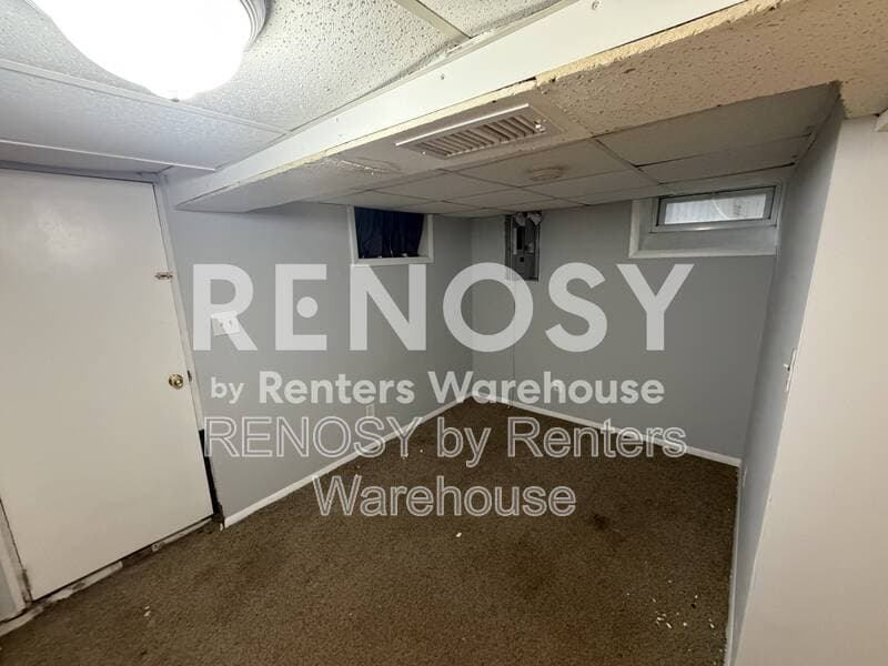Baltimore House: 844 Jaydee Ave