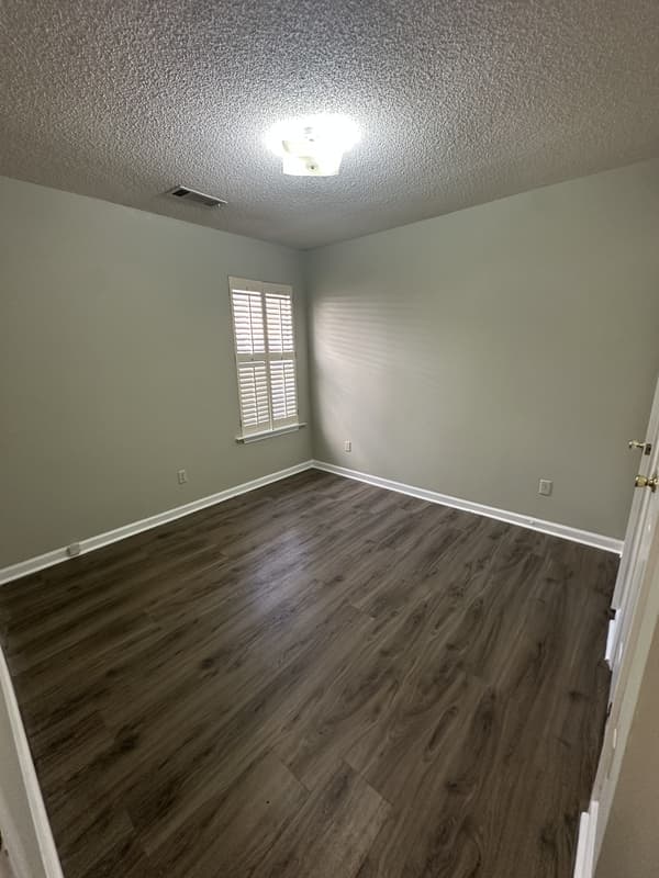 Memphis House: 8363 Mangrove Drive