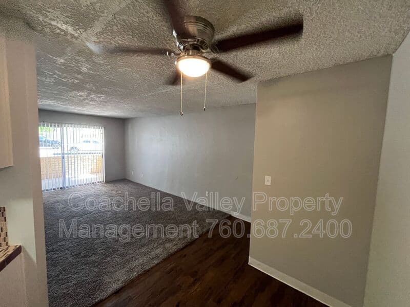 Palm Springs House: 2580 E Tahquitz Canyon Way