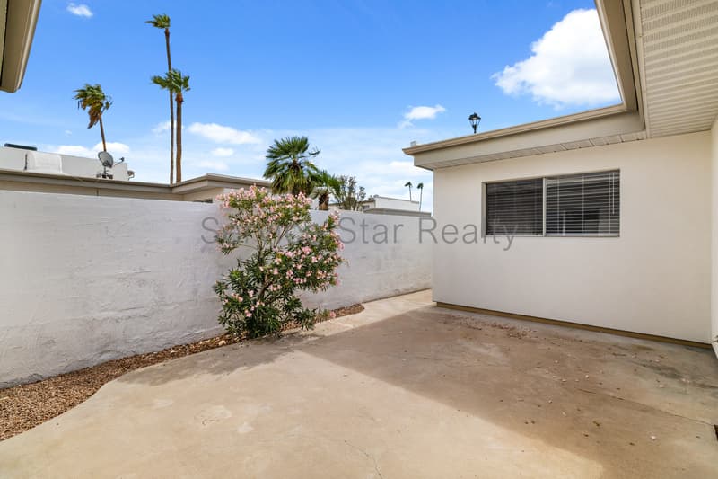 Scottsdale Townhome: 5011 N 83rd St