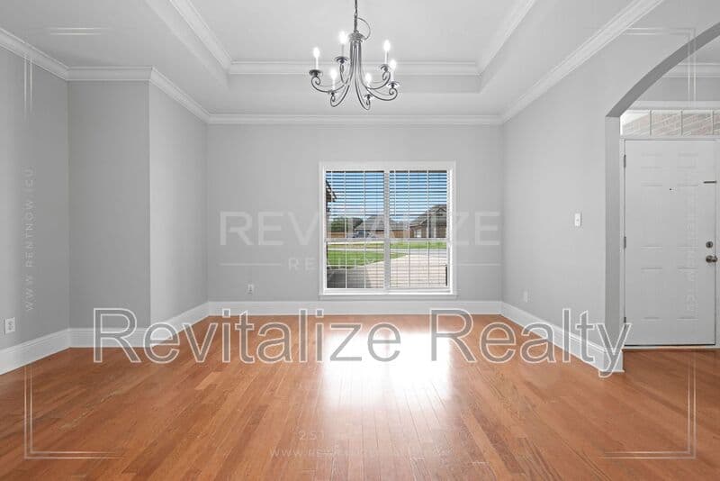 Daphne House: 11070 Courtland Court