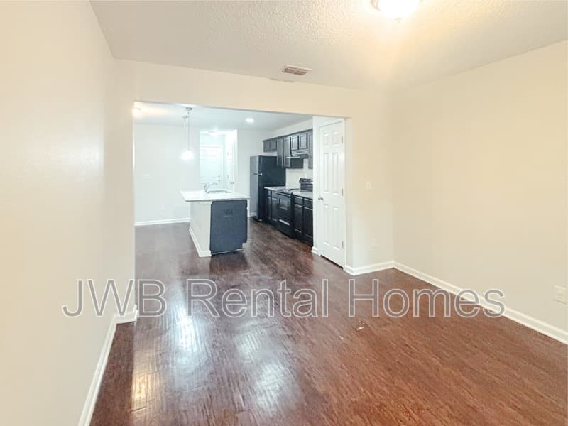 Jacksonville House: 3038 Rayford St