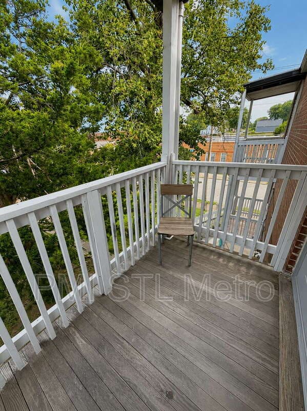 St. Louis Apartment: 5301 Michigan Avenue