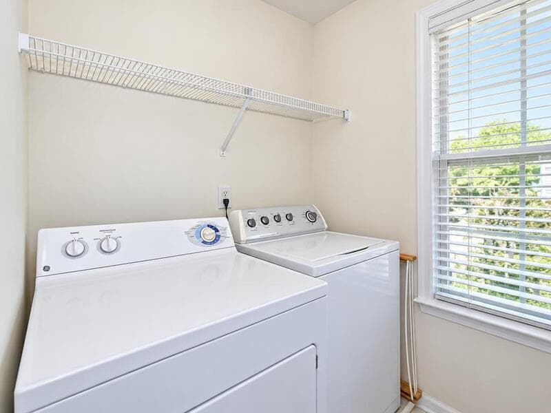 Charlotte Townhome: 10350 McGoogan Ln