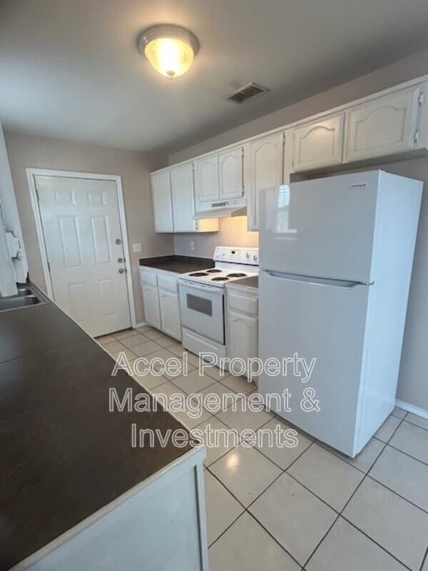 Mcallen House: 1522 W Nolana Avenue