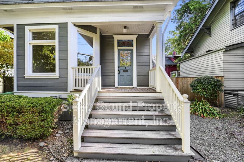 Portland House: 1912 NE 11th Ave