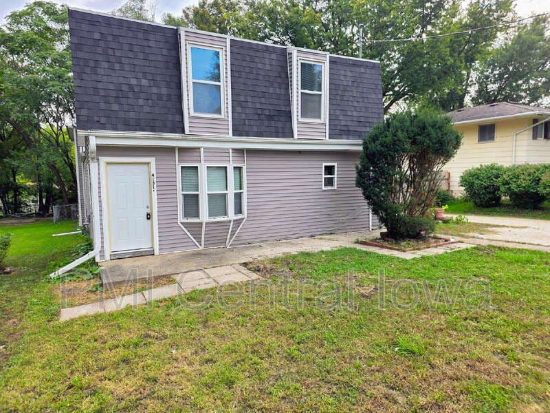 Des Moines Condo: 4131 55th Street