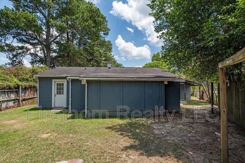 Augusta House: 2528 Luz Drive