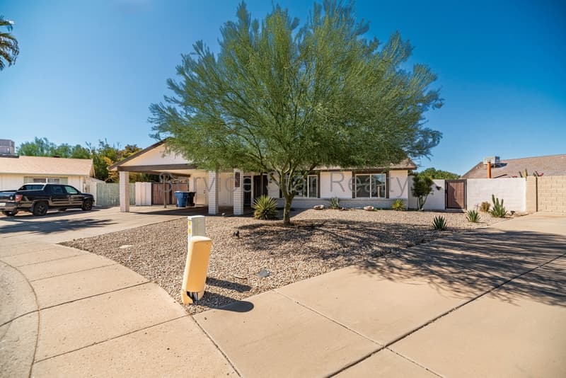Chandler House: 526 N Pepperwood Ct