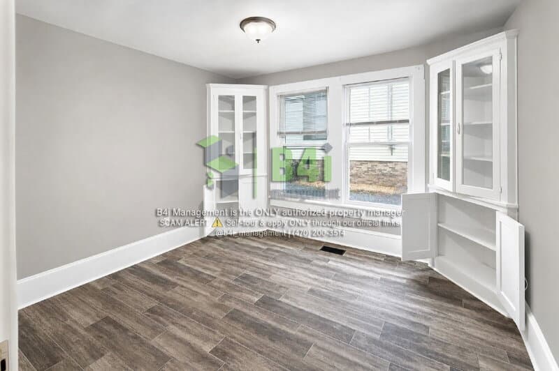 Rome House: 302 Kingston Avenue Northeast