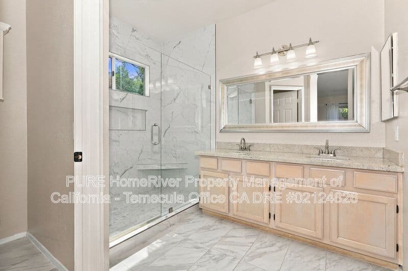 Temecula House: 43068 Corte Calanda