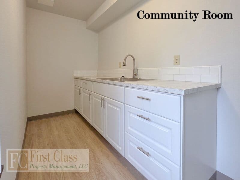 PORTLAND Condo: 1370 NE 186TH AVE