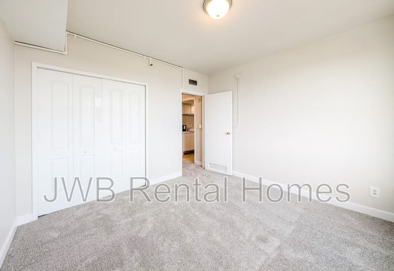 Jacksonville Condo: 311 Ashley St W #903