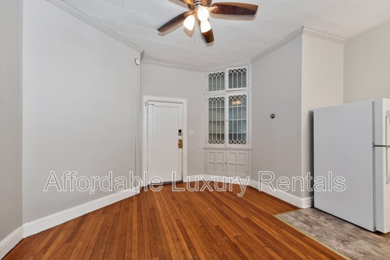 Albany Condo: 102 S Lake Ave